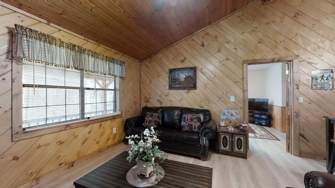Little Mountain Hideaway Cabin Pigeon Forge Exterior foto